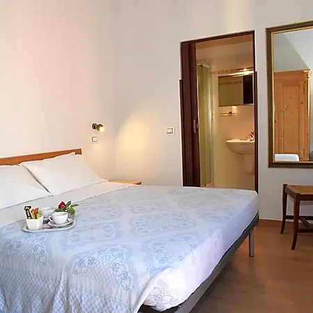 La Rosetta Hotel 2*